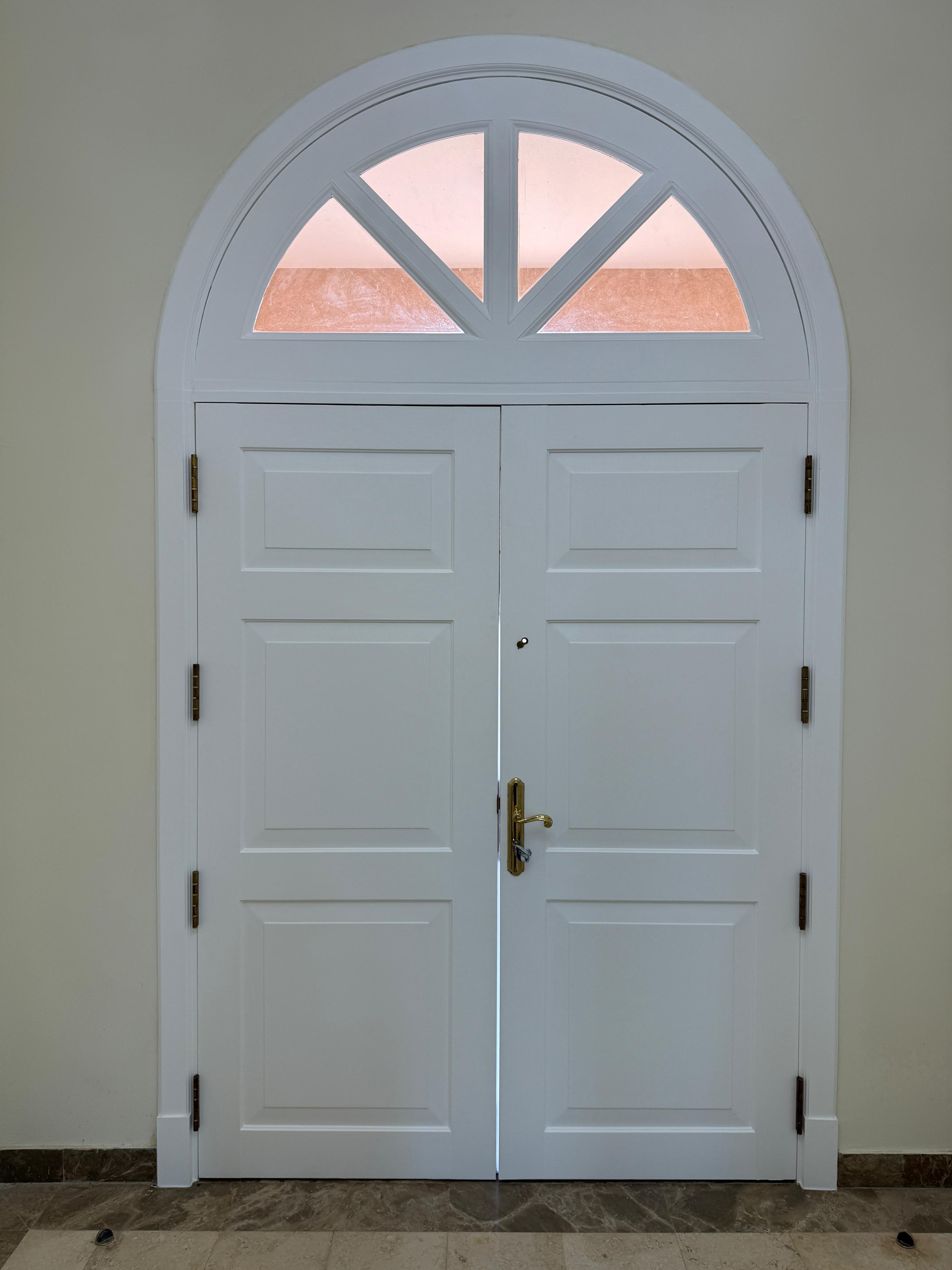 Double door before transformation